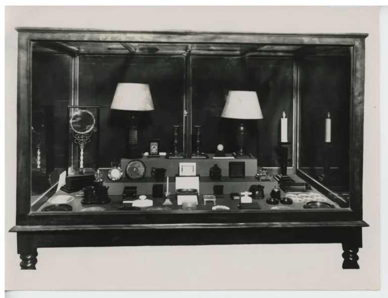 Lady Gertrude Crawford – Display 2