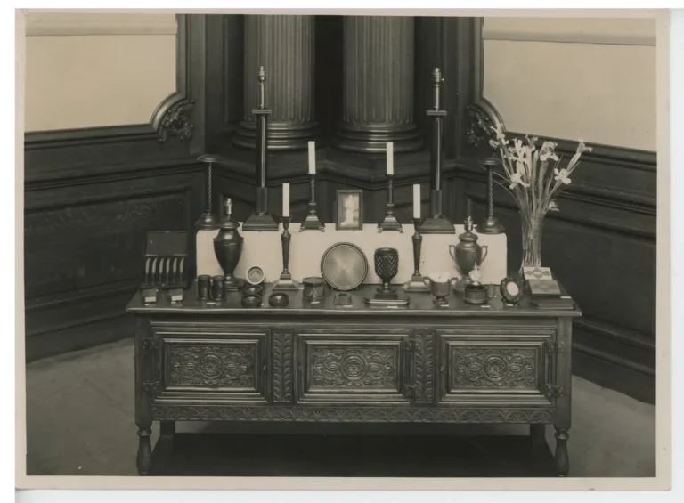 Lady Gertrude Crawford – Display 4